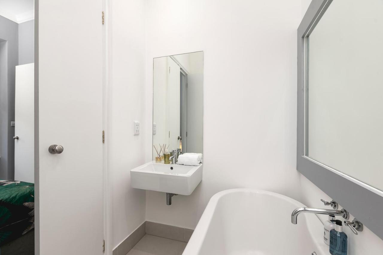 Marine Parade Sea View 2-Bedroom Apartment Hove Exterior foto